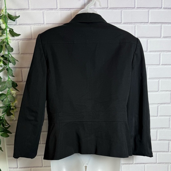 Tahari Arthur S. Levine Women's black Blazer - Size 12 - Picture 6 of 10